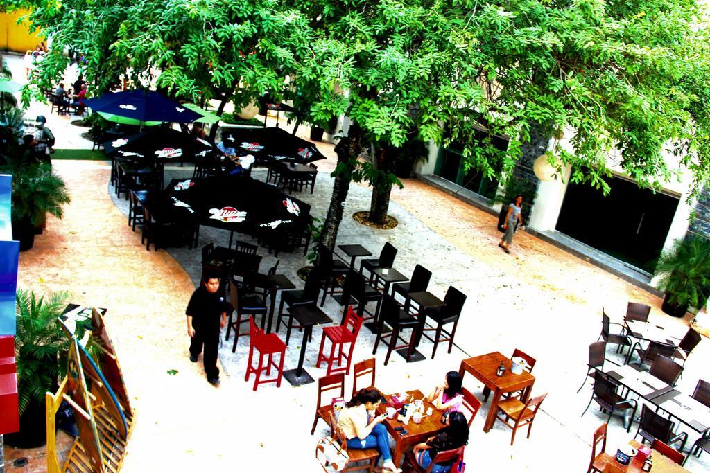 Condoplaza San Pedro Плая дел Кармен Екстериор снимка