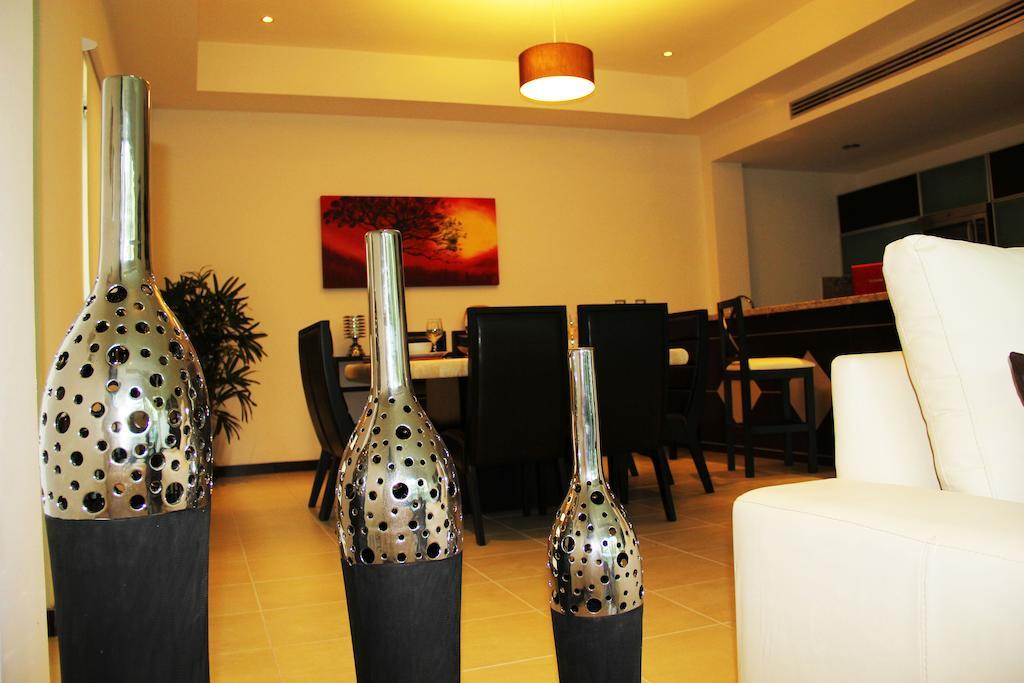 Condoplaza San Pedro Плая дел Кармен Екстериор снимка