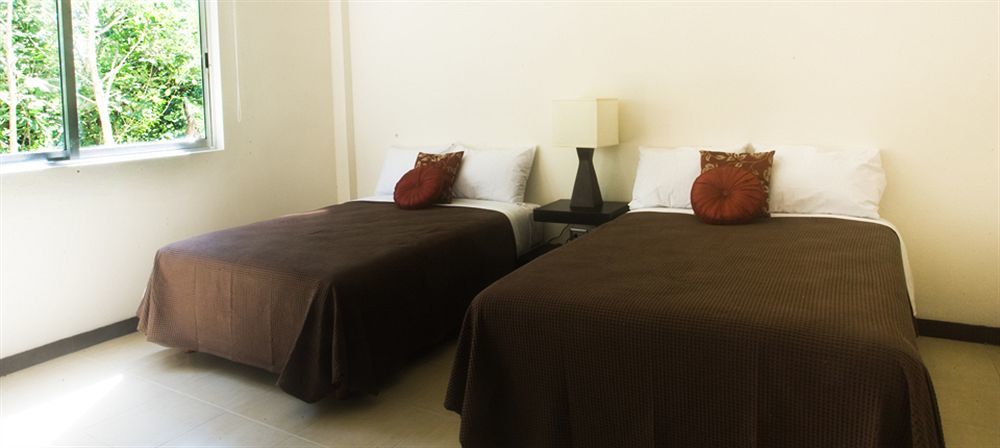 Condoplaza San Pedro Плая дел Кармен Екстериор снимка