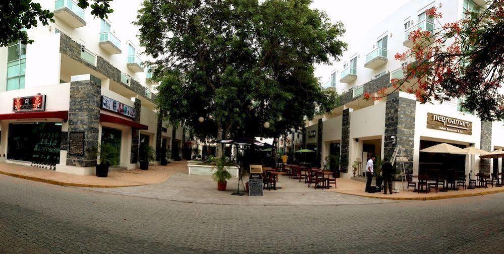 Condoplaza San Pedro Плая дел Кармен Екстериор снимка