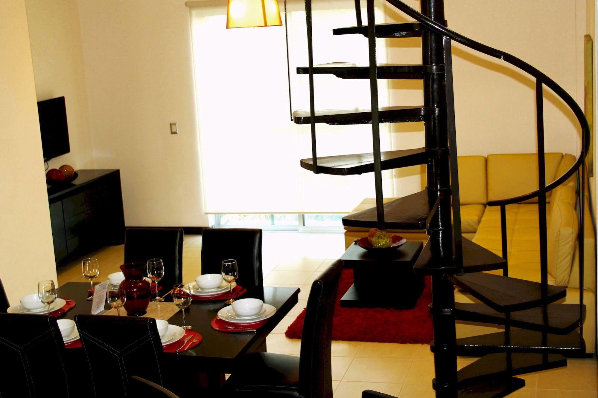 Condoplaza San Pedro Плая дел Кармен Екстериор снимка