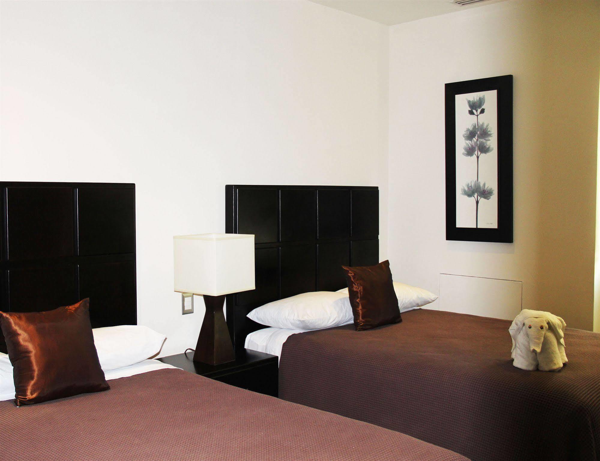 Condoplaza San Pedro Плая дел Кармен Екстериор снимка