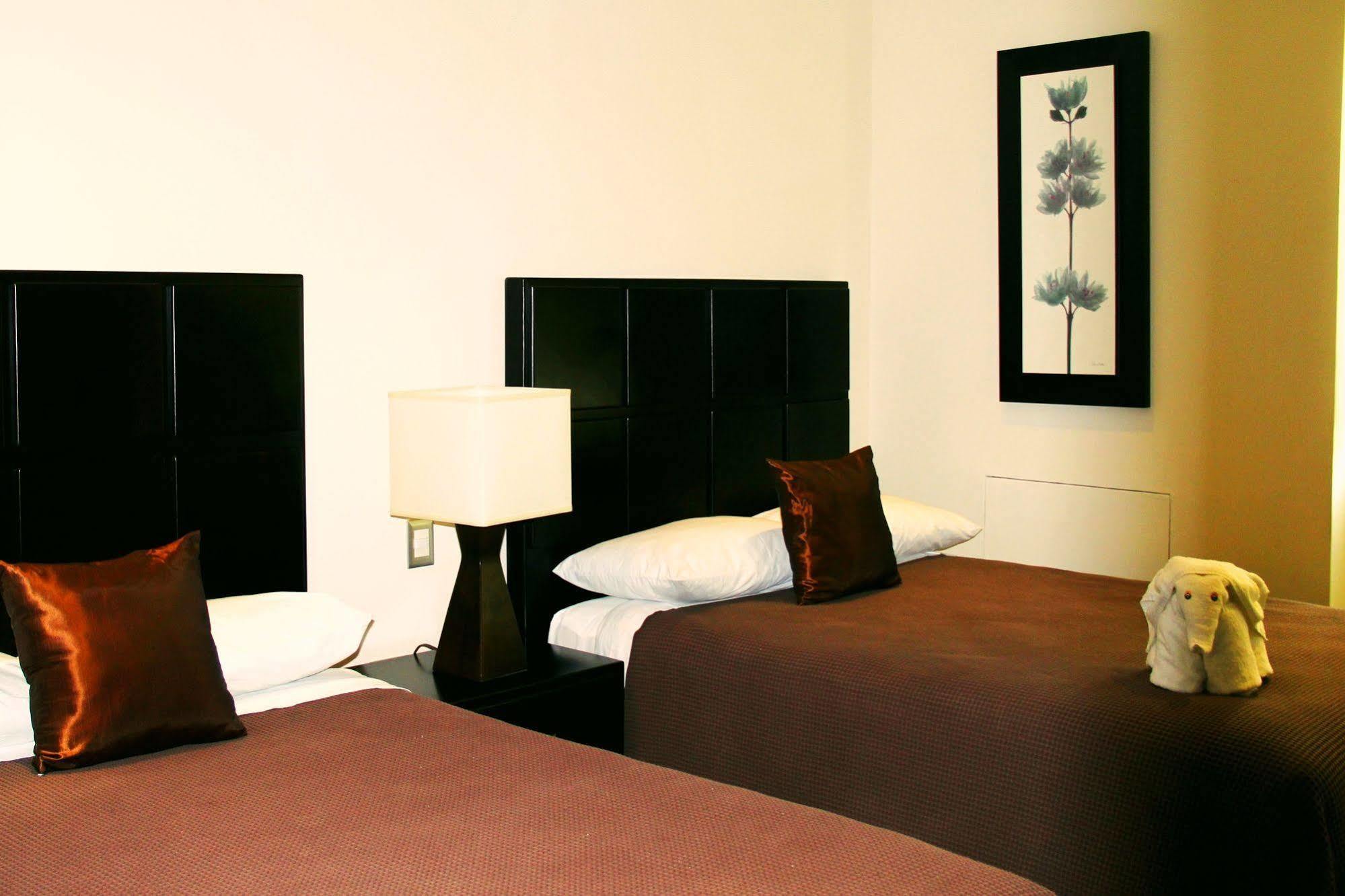 Condoplaza San Pedro Плая дел Кармен Екстериор снимка